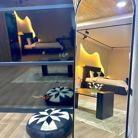 Vadivera Modern Holiday home