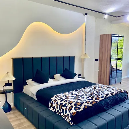 Vadivera Modern Holiday home *